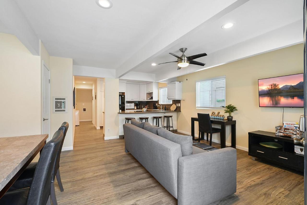 Stunning Delight With Hot Tub, Fire Pit, Parking & Walk To Beach! Casa de férias *