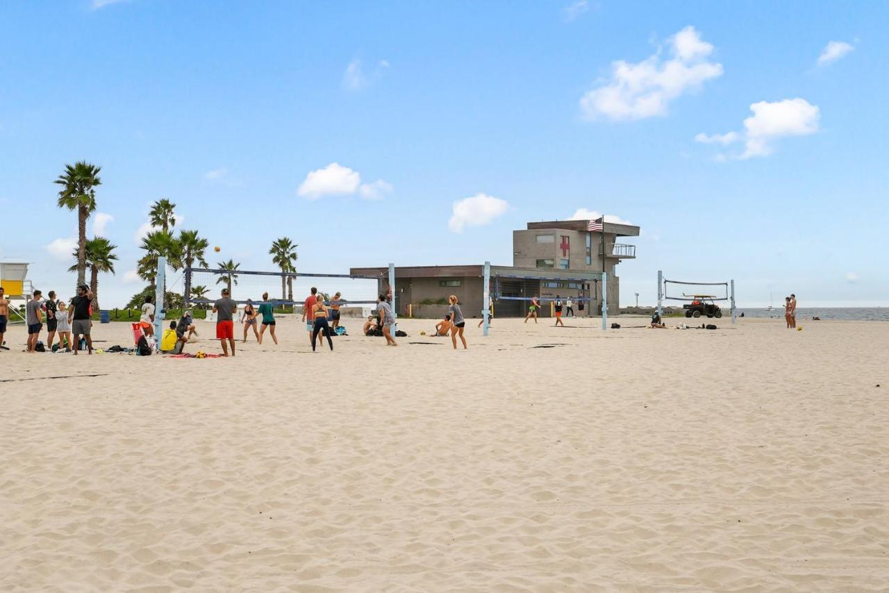 Stunning Delight With Hot Tub, Fire Pit, Parking & Walk To Beach! Casa de férias *